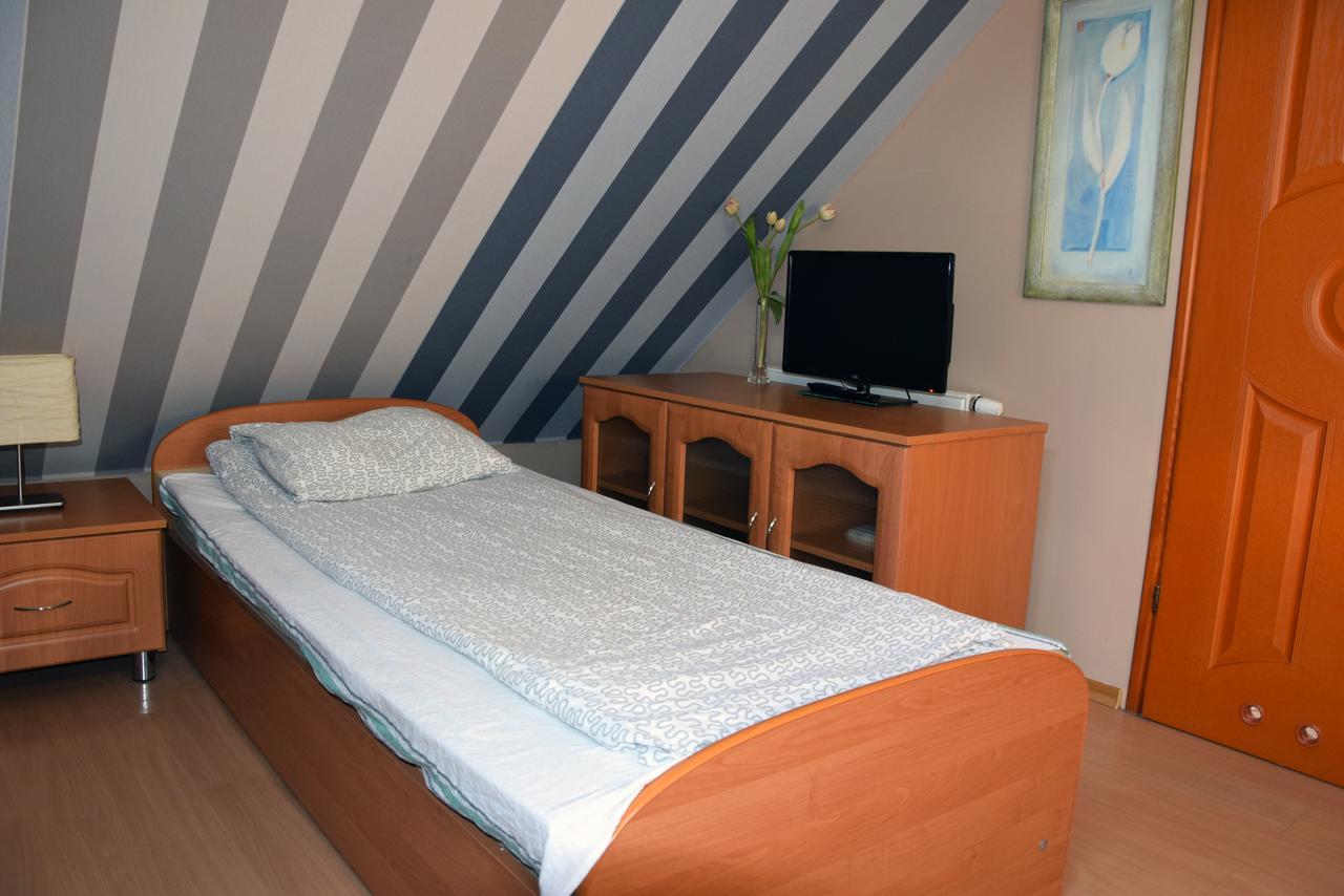 Pensjonat Europa Brzeziny Exterior foto